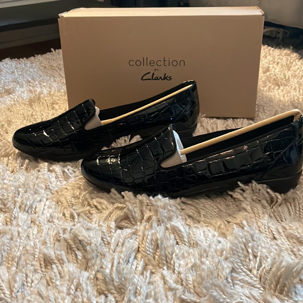 Clarks Sarah Poppy loafers Black Crocodile